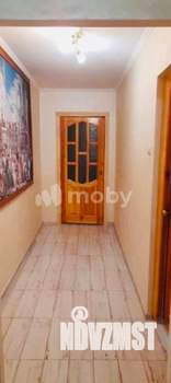 2-к квартира, вторичка, 63м2, 1/6 этаж