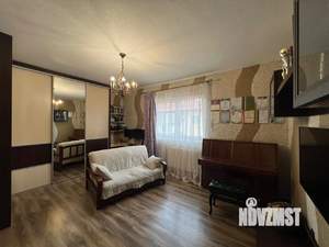 2-к квартира, вторичка, 63м2, 3/3 этаж