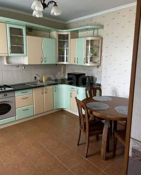 3-к квартира, вторичка, 84м2, 9/10 этаж