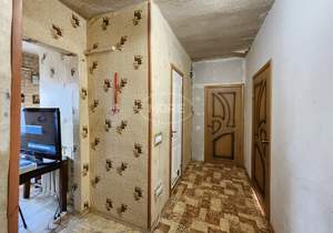 3-к квартира, вторичка, 58м2, 1/3 этаж