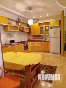 2-к квартира, вторичка, 68м2, 3/5 этаж