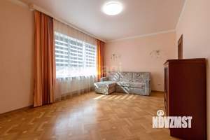2-к квартира, вторичка, 103м2, 4/7 этаж