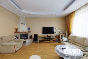 4-к квартира, вторичка, 125м2, 3/3 этаж