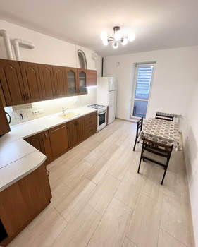 2-к квартира, вторичка, 63м2, 1/9 этаж