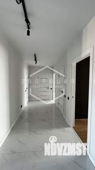 Студия квартира, вторичка, 104м2, 3/13 этаж