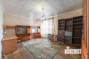 4-к квартира, вторичка, 106м2, 2/2 этаж