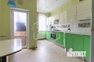2-к квартира, вторичка, 62м2, 1/10 этаж