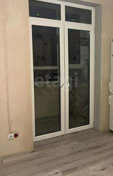 2-к квартира, вторичка, 61м2, 1/4 этаж