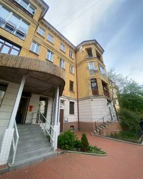 4-к квартира, вторичка, 101м2, 4/4 этаж