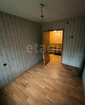 2-к квартира, вторичка, 40м2, 1/5 этаж