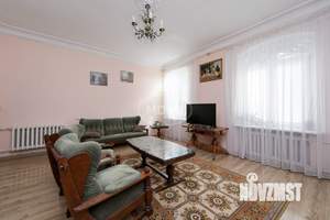 4-к квартира, вторичка, 136м2, 1/2 этаж