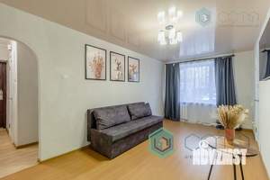 2-к квартира, вторичка, 42м2, 1/5 этаж