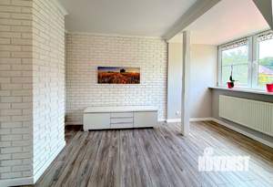 3-к квартира, вторичка, 98м2, 2/2 этаж