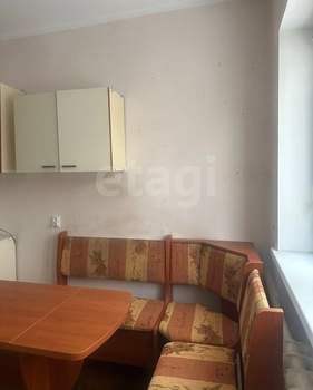 6-к квартира, вторичка, 103м2, 2/2 этаж