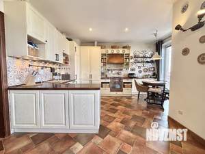 3-к квартира, вторичка, 105м2, 10/10 этаж