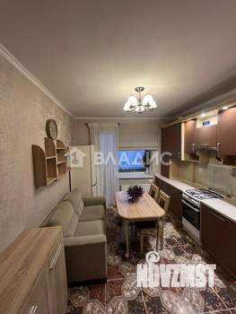 2-к квартира, вторичка, 60м2, 1/5 этаж