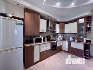 2-к квартира, вторичка, 73м2, 1/8 этаж