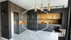 Студия квартира, вторичка, 104м2, 3/13 этаж