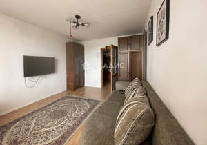 3-к квартира, вторичка, 61м2, 5/5 этаж