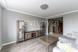 3-к квартира, вторичка, 102м2, 9/10 этаж