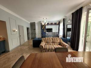 4-к квартира, вторичка, 136м2, 2/3 этаж