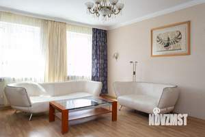 2-к квартира, вторичка, 74м2, 2/4 этаж