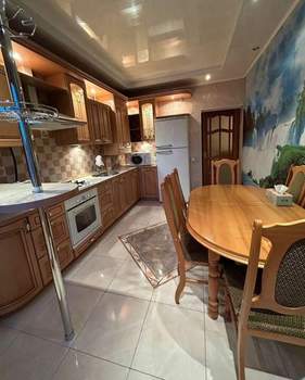 3-к квартира, вторичка, 100м2, 3/5 этаж