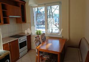 2-к квартира, вторичка, 50м2, 1/10 этаж