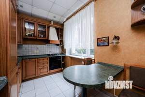 3-к квартира, вторичка, 73м2, 2/4 этаж