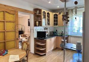 3-к квартира, вторичка, 87м2, 1/3 этаж