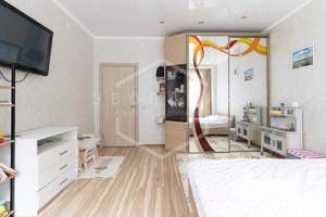 2-к квартира, вторичка, 62м2, 1/10 этаж