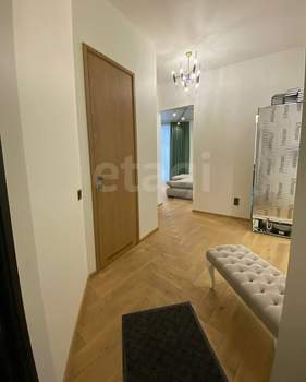 2-к квартира, вторичка, 60м2, 1/4 этаж