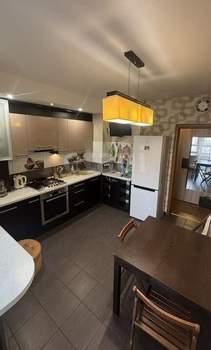 2-к квартира, вторичка, 65м2, 3/9 этаж