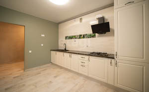 2-к квартира, вторичка, 57м2, 1/9 этаж