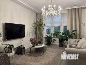 3-к квартира, вторичка, 122м2, 2/5 этаж