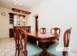 4-к квартира, вторичка, 130м2, 3/9 этаж