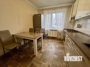 2-к квартира, вторичка, 58м2, 3/9 этаж