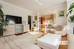 2-к квартира, вторичка, 100м2, 6/6 этаж