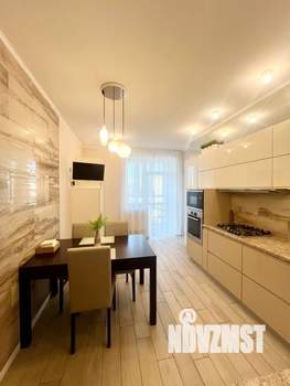 3-к квартира, вторичка, 76м2, 6/9 этаж