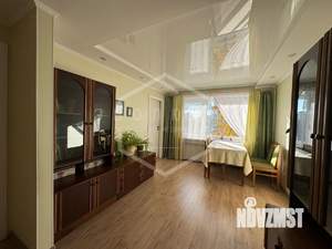 4-к квартира, вторичка, 63м2, 5/5 этаж