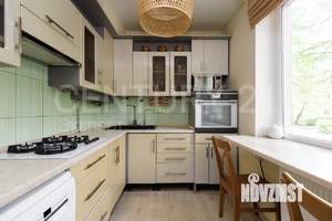 3-к квартира, вторичка, 63м2, 1/4 этаж