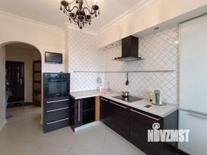 2-к квартира, вторичка, 63м2, 12/14 этаж