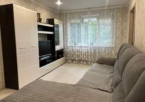 2-к квартира, вторичка, 44м2, 1/4 этаж