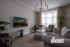 3-к квартира, вторичка, 122м2, 2/5 этаж