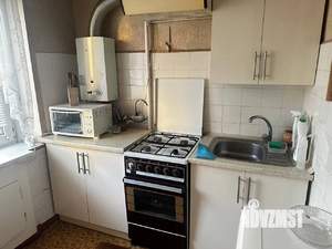 4-к квартира, вторичка, 63м2, 4/5 этаж