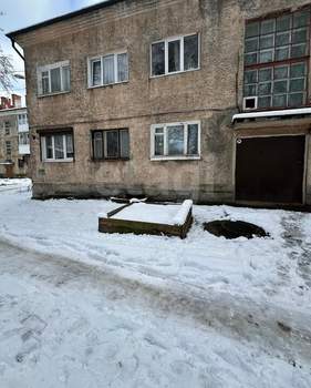 4-к квартира, вторичка, 103м2, 2/2 этаж