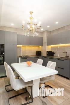 4-к квартира, вторичка, 115м2, 6/9 этаж