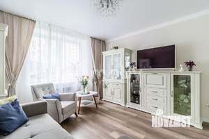 2-к квартира, вторичка, 54м2, 1/9 этаж