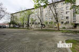 4-к квартира, вторичка, 62м2, 3/5 этаж