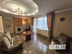 4-к квартира, вторичка, 132м2, 4/4 этаж